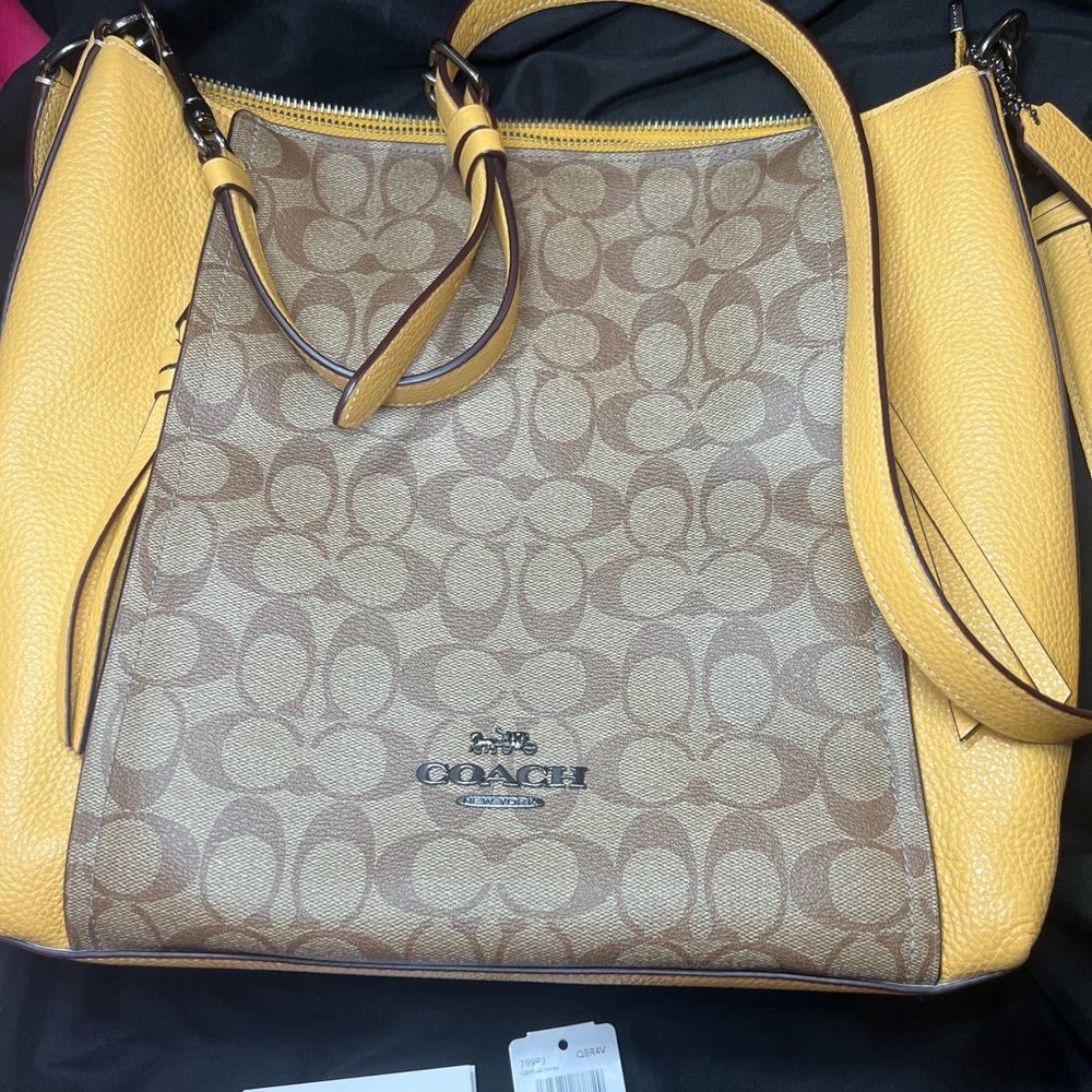 Women’s Coach Purse